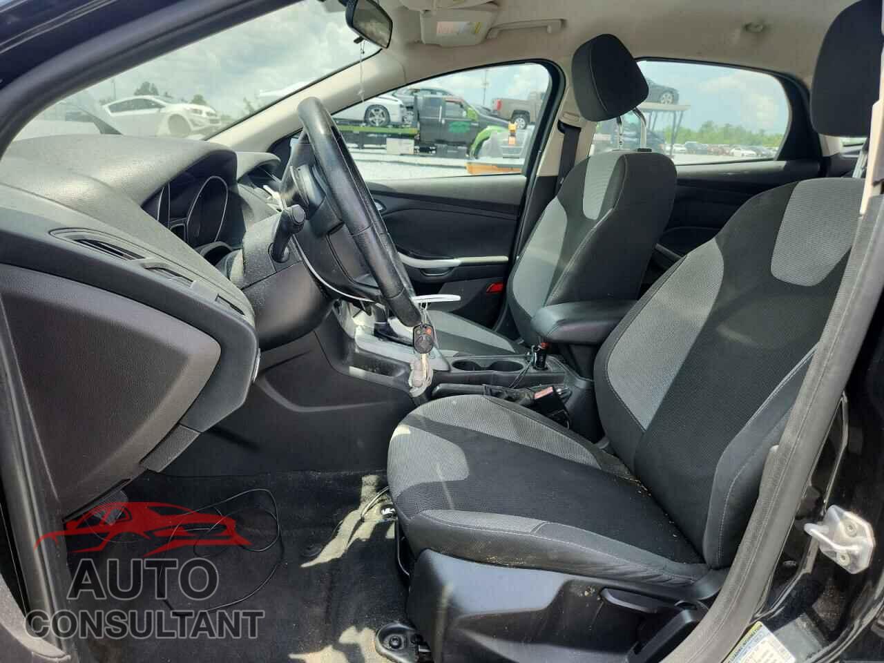 FORD FOCUS 2012 - 1FAHP3K25CL248672