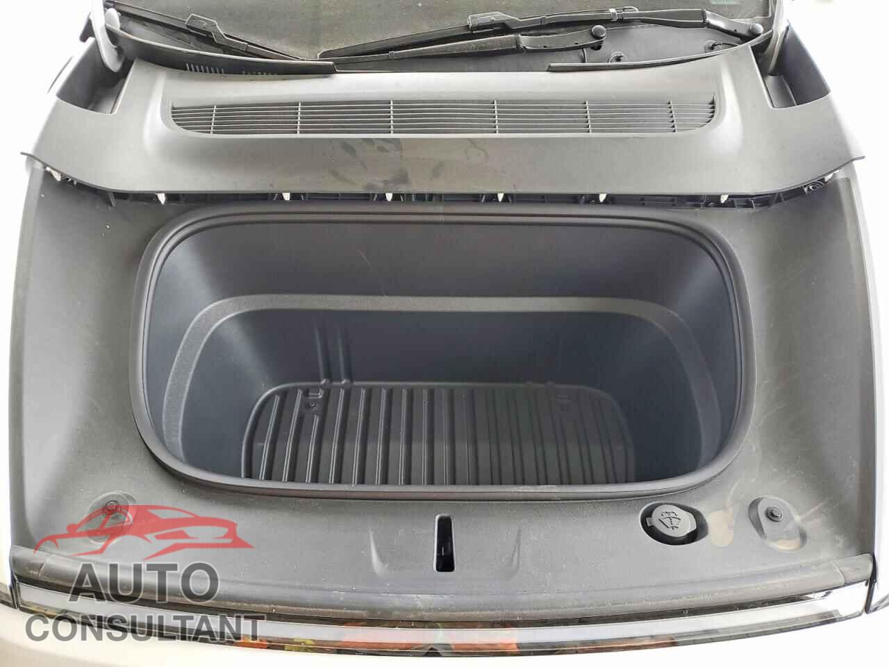 TESLA MODEL Y 2026 - 7SAYGDEDXTF596230