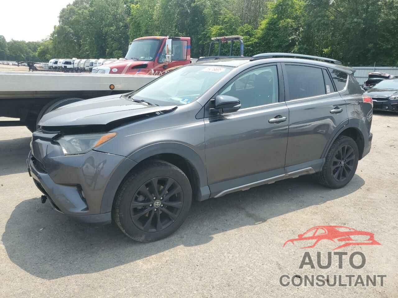 TOYOTA RAV4 2018 - 2T3RFREV6JW740762