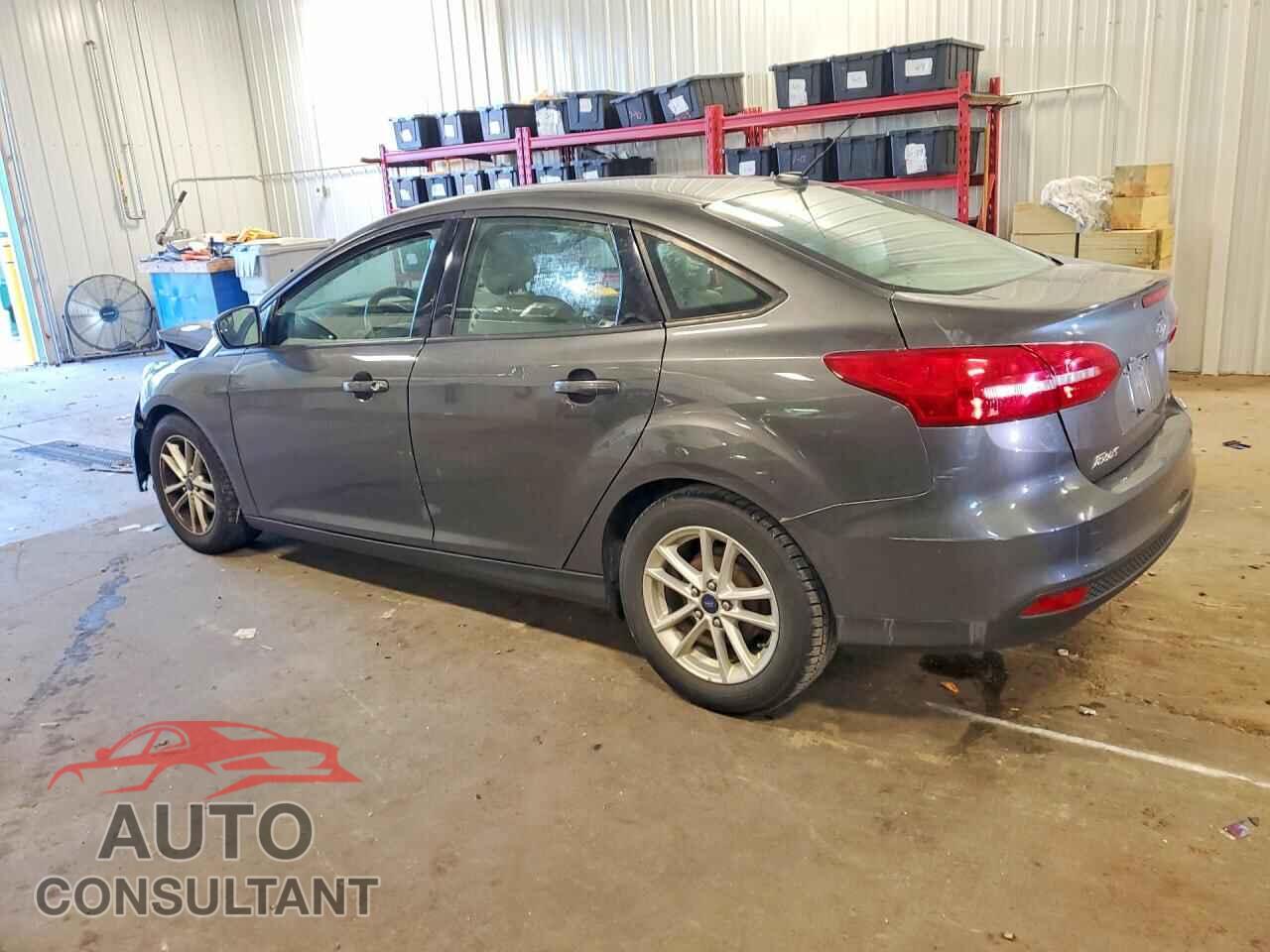 FORD FOCUS 2015 - 1FADP3F25FL302579
