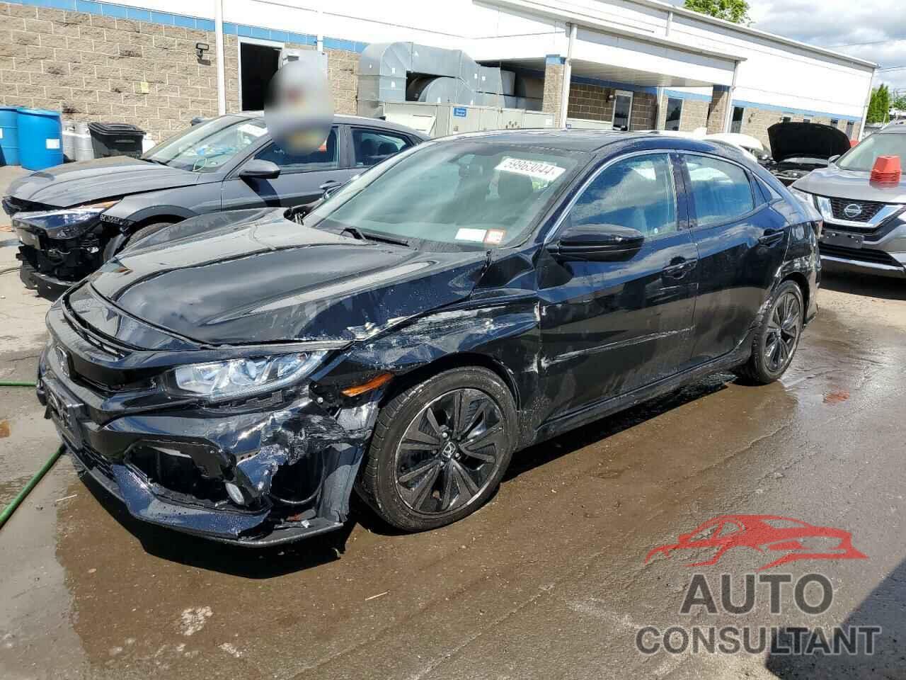 HONDA CIVIC 2018 - SHHFK7H54JU402733