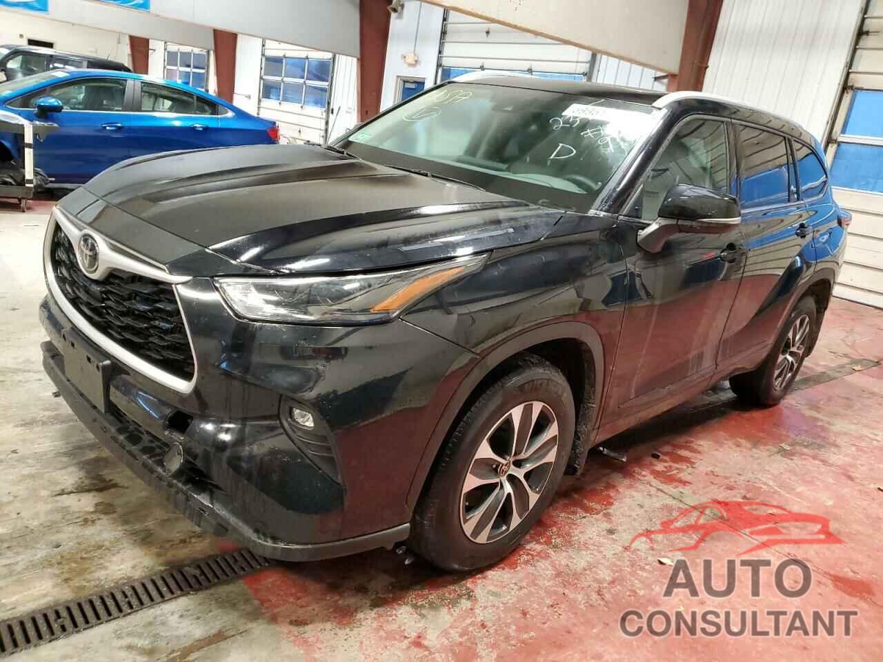 TOYOTA HIGHLANDER 2022 - 5TDGZRBH5NS582872