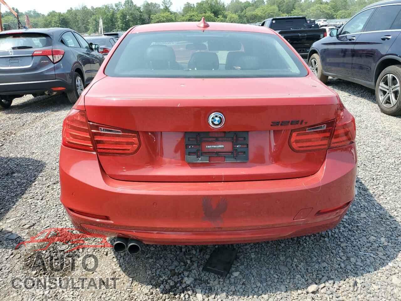 BMW 3 SERIES 2013 - WBA3A5G55DNP23647