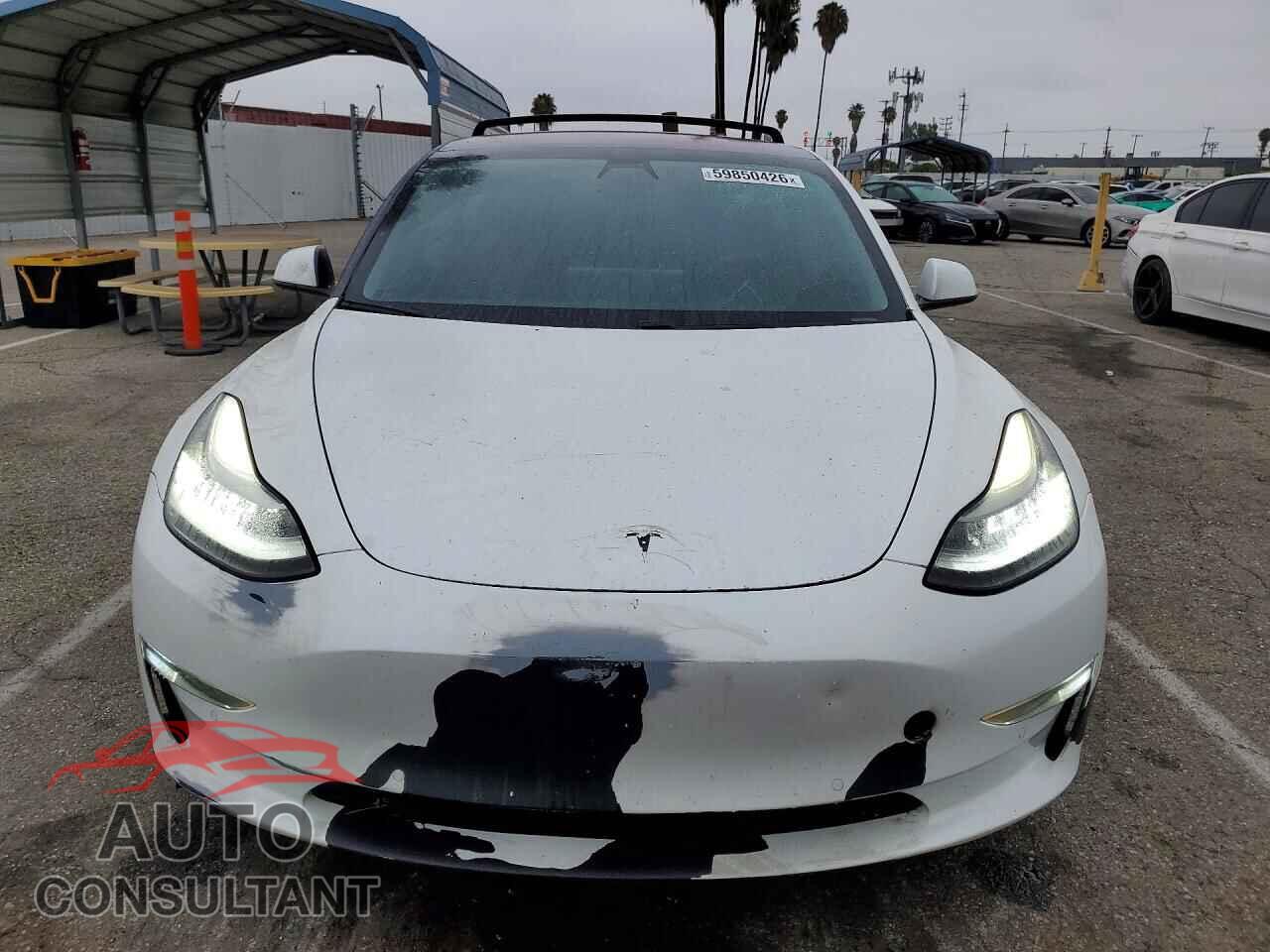 TESLA MODEL 3 2018 - 5YJ3E1EA8JF005813