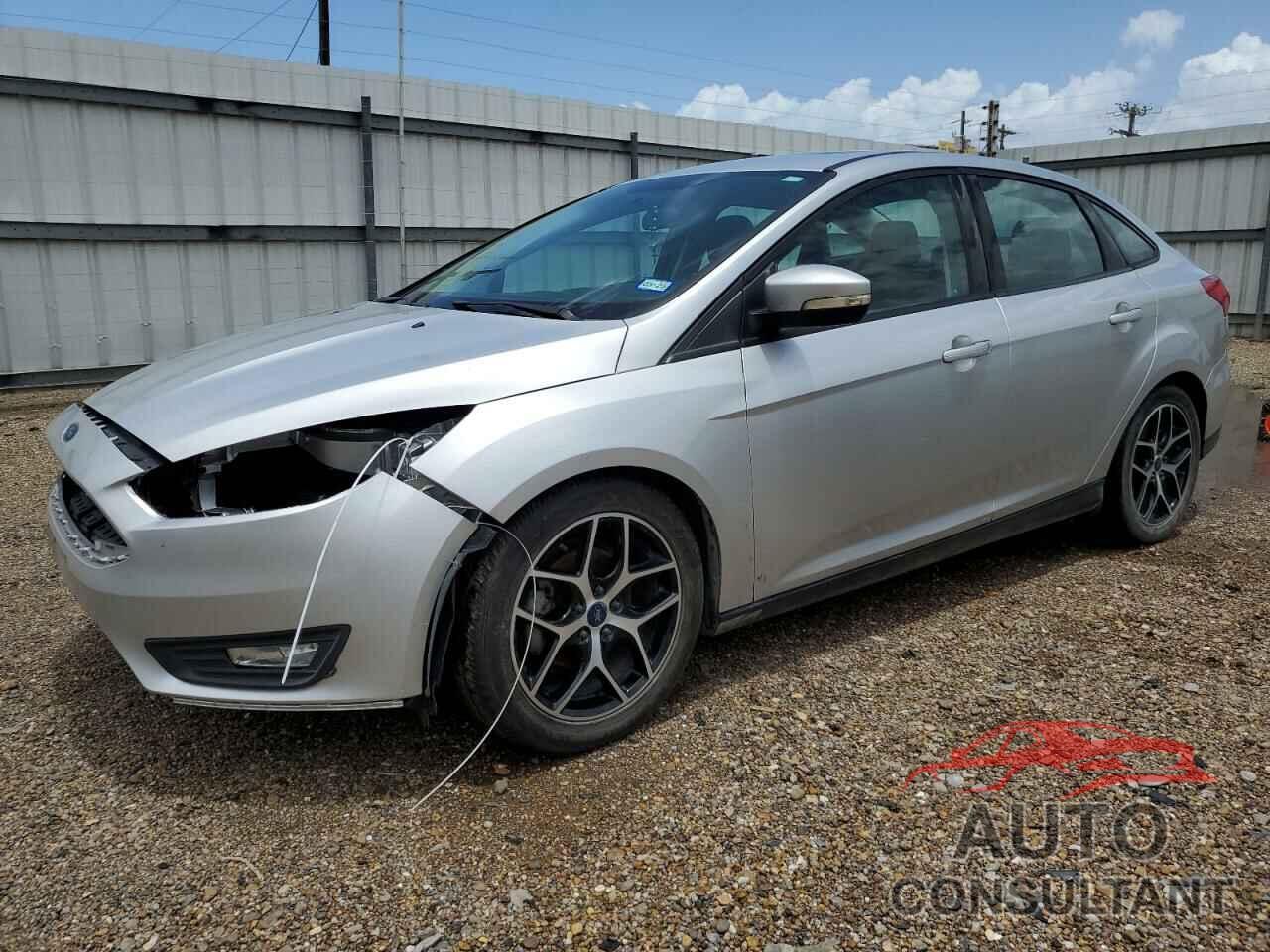 FORD FOCUS 2017 - 1FADP3H23HL257657