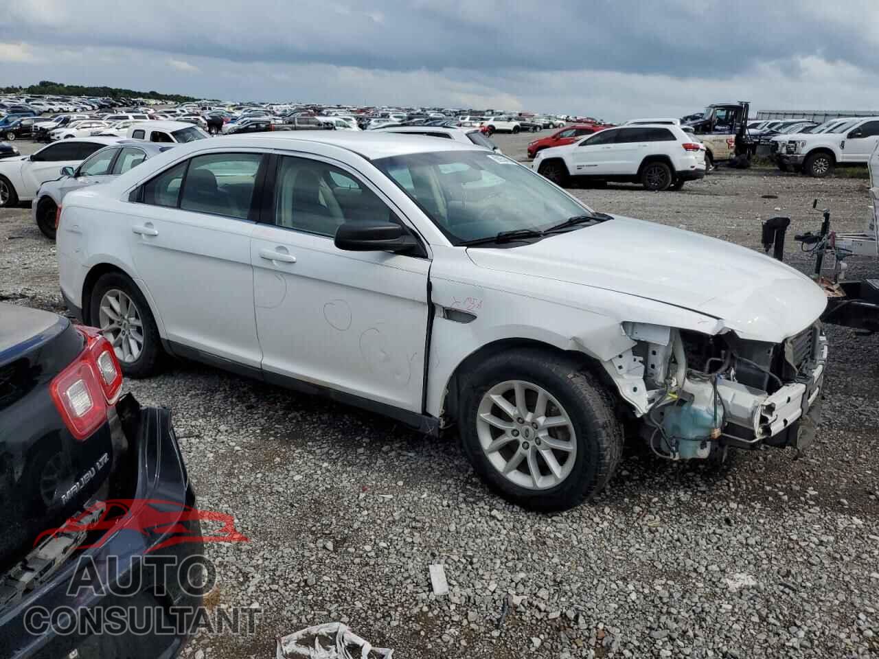 FORD TAURUS 2015 - 1FAHP2D83FG124232