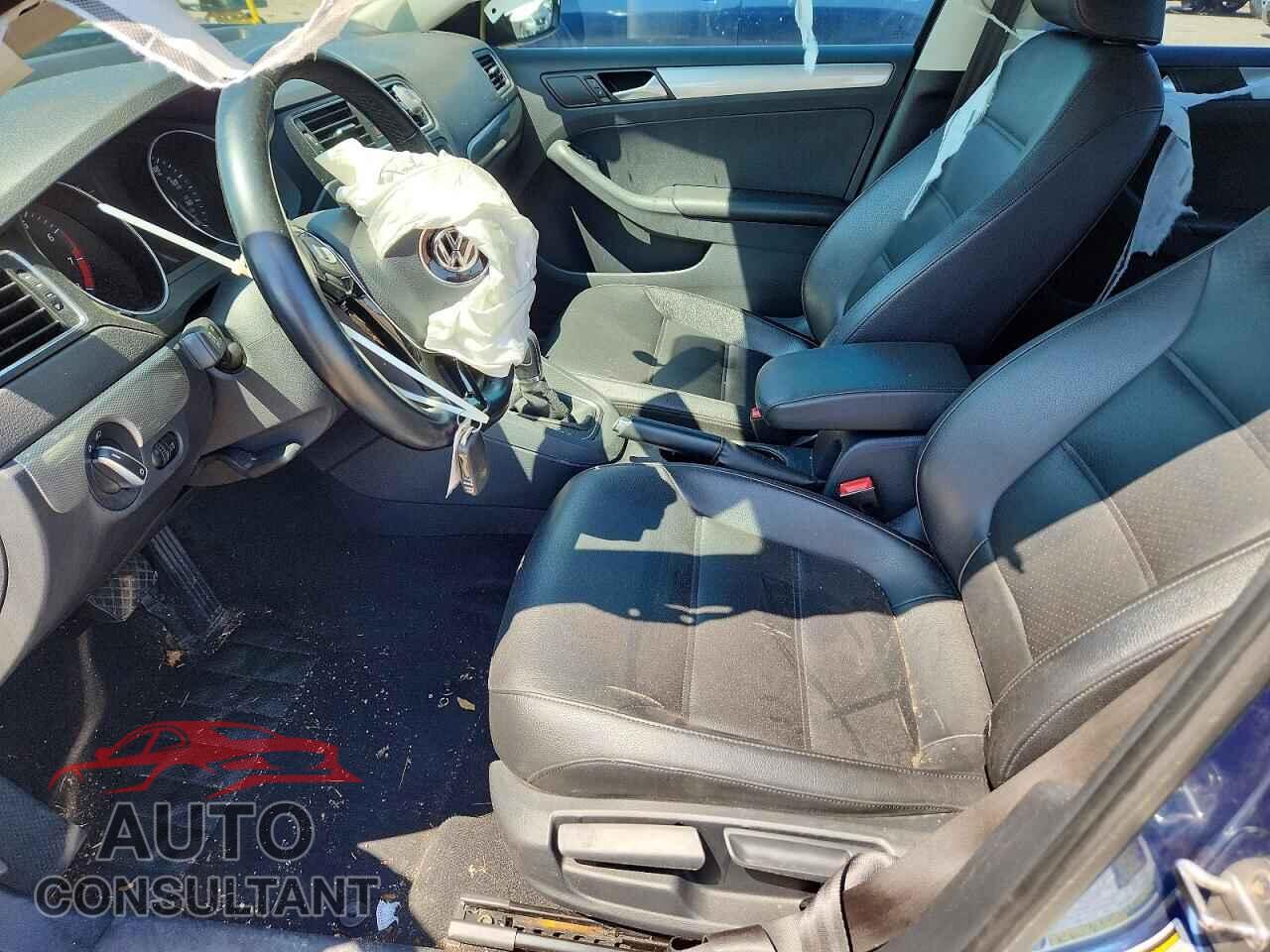 VOLKSWAGEN JETTA 2017 - 3VWDB7AJ0HM224290