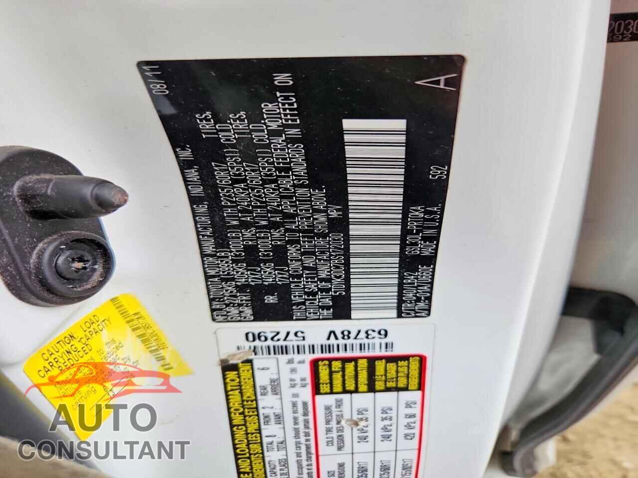 TOYOTA SIENNA 2011 - 5TDYK3DC7BS172030