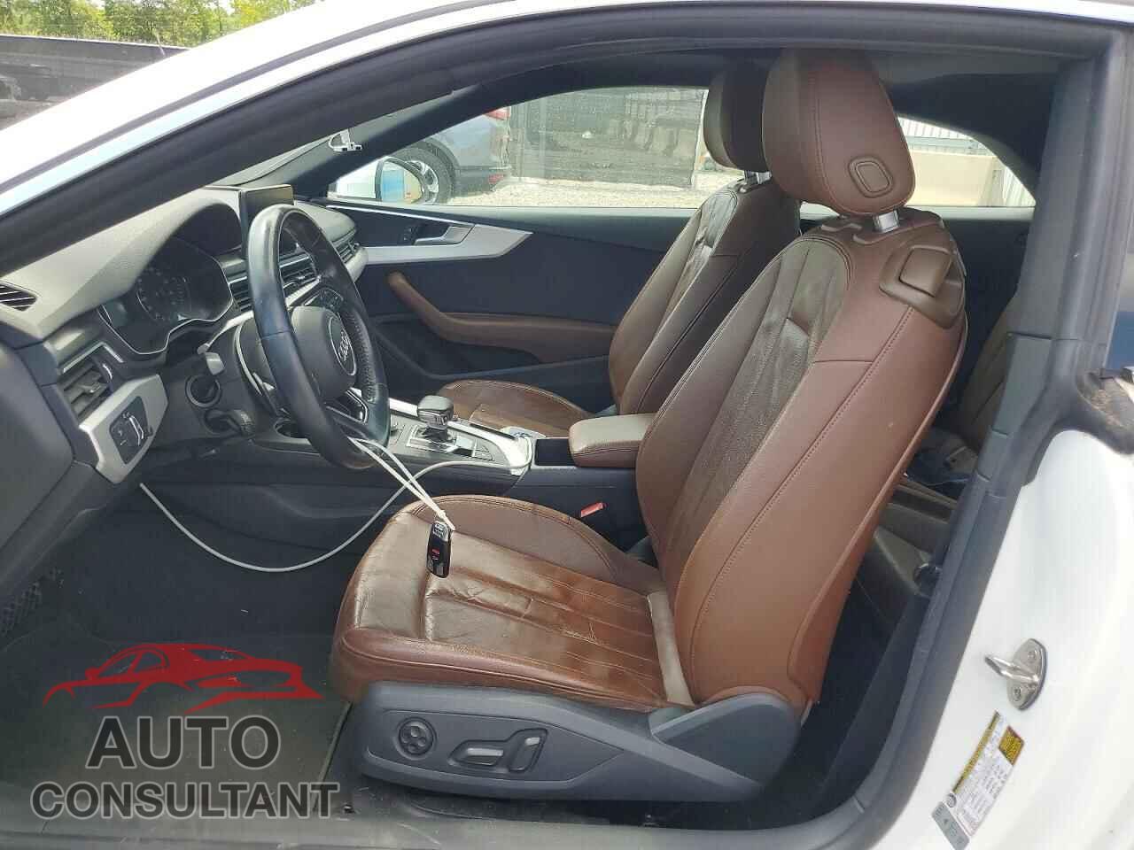 AUDI A5 2018 - WAUNNAF52JA100559