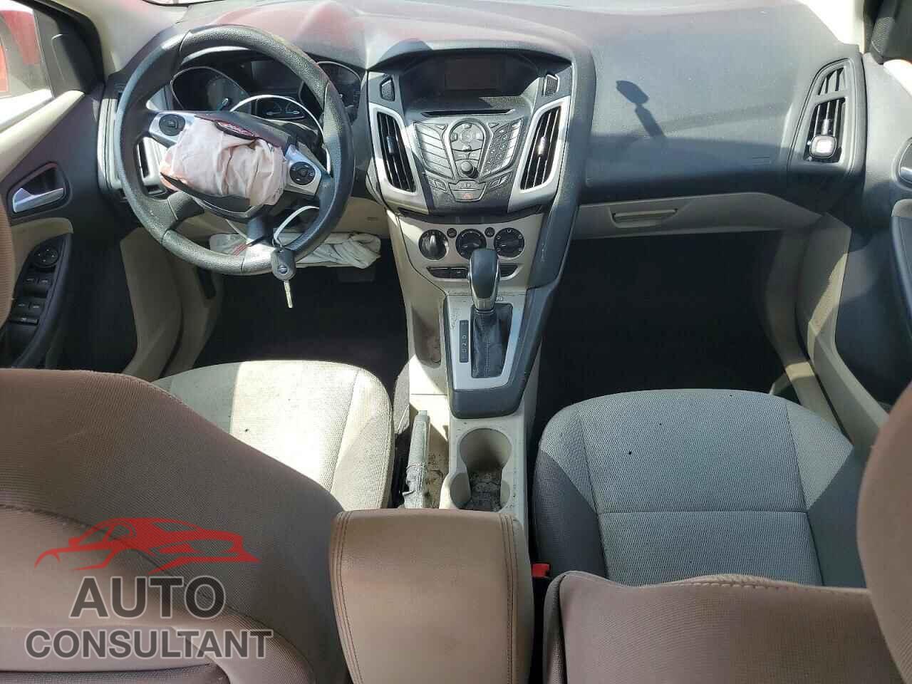 FORD FOCUS 2014 - 1FADP3F2XEL283980