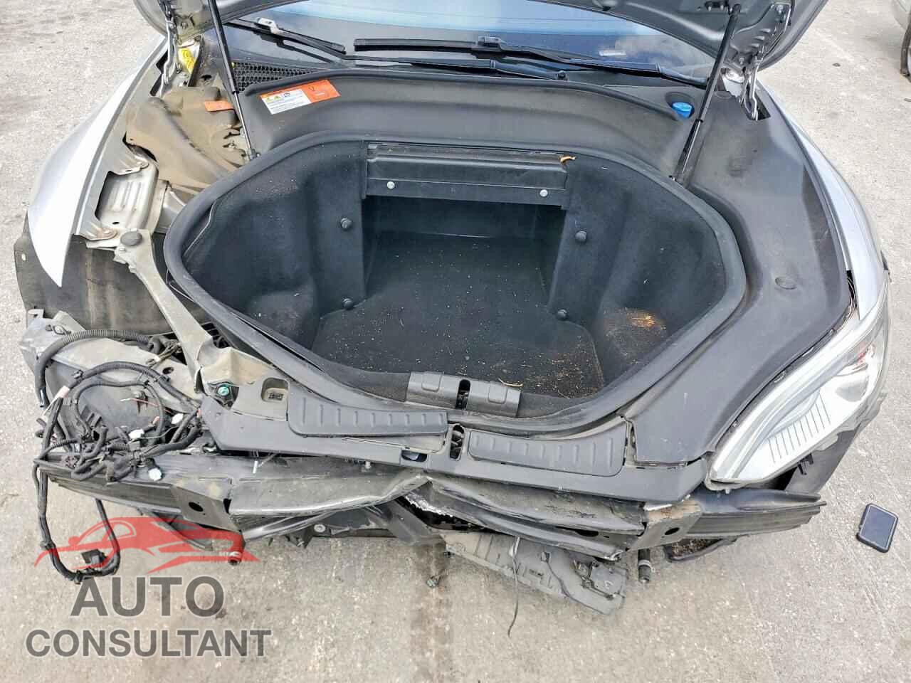 TESLA MODEL S 2015 - 5YJSA1E15FF114891