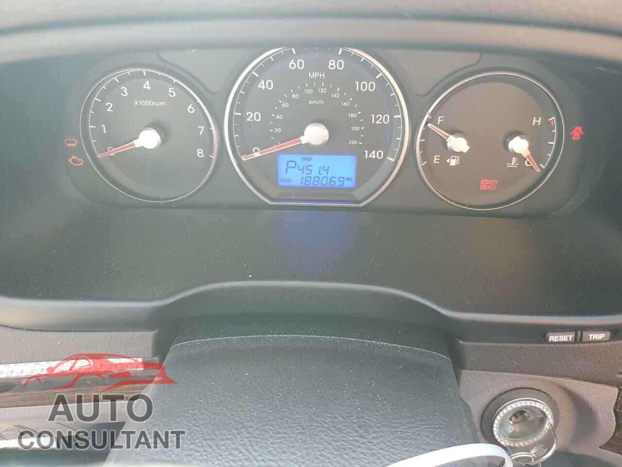 HYUNDAI SANTA FE 2010 - 5NMSG3AB1AH350194