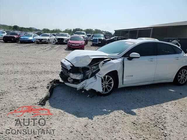 FORD FUSION 2017 - 3FA6P0LU9HR325770