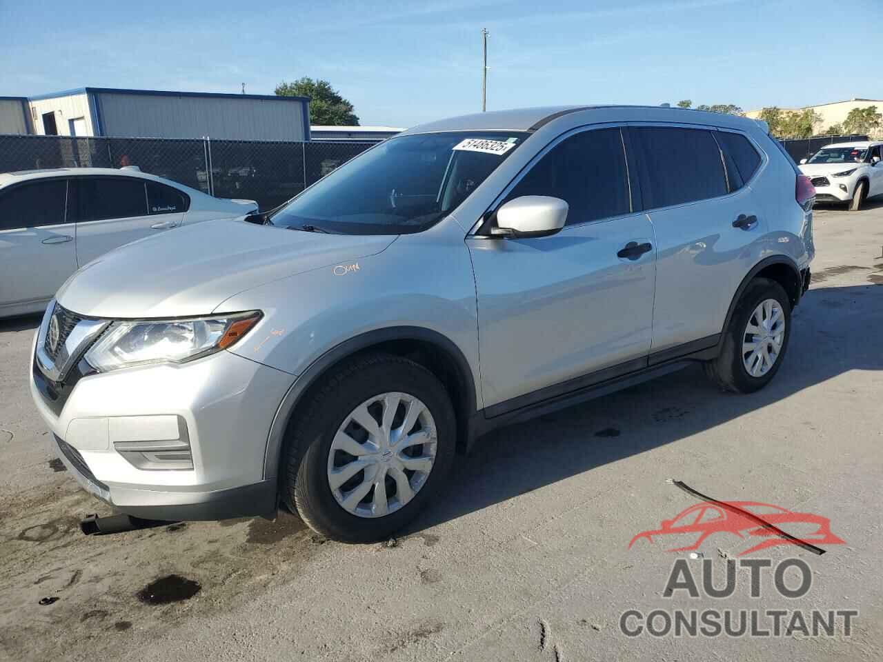 NISSAN ROGUE 2018 - 5N1AT2MT7JC700248