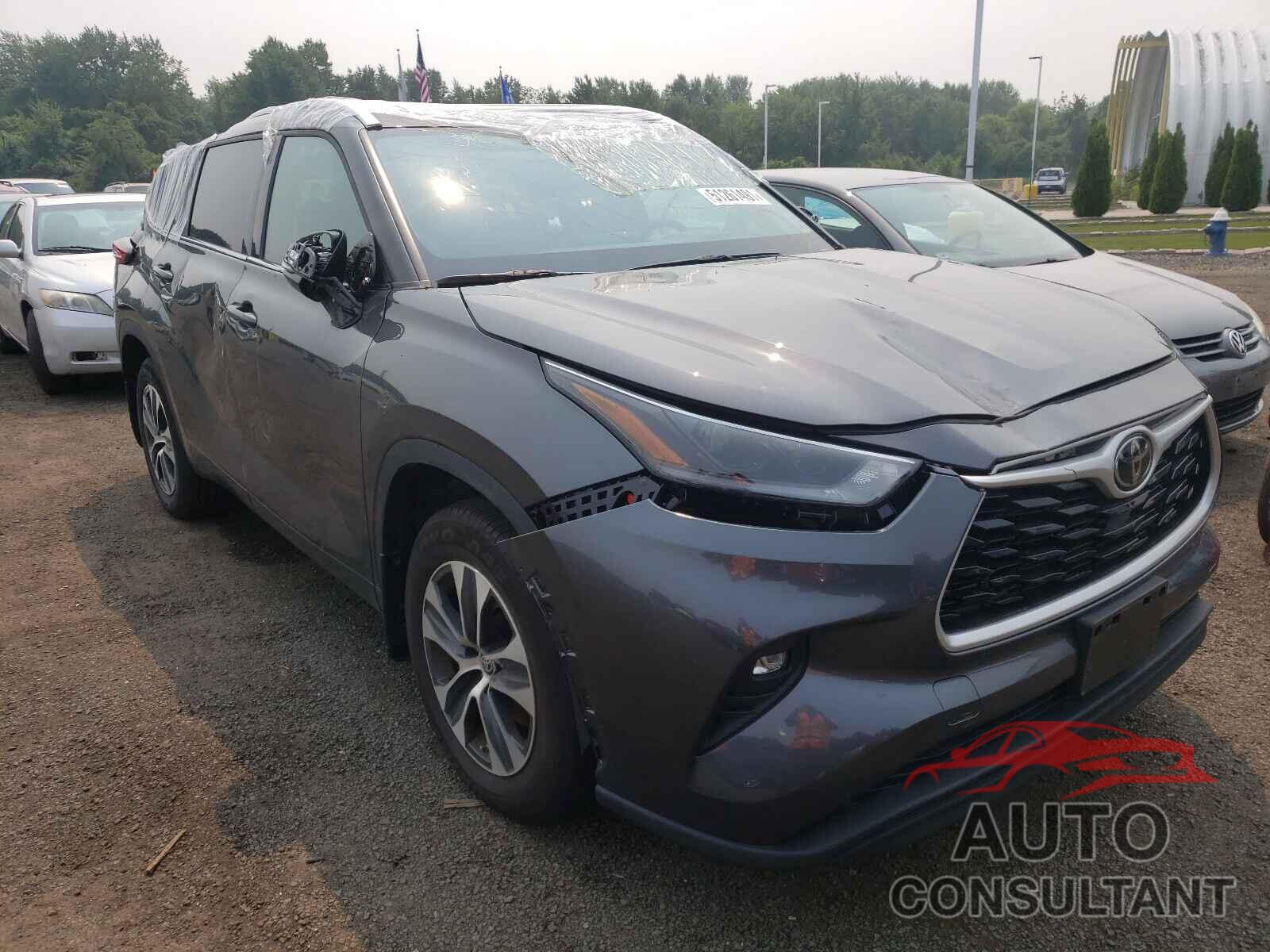 TOYOTA HIGHLANDER 2021 - 5TDGZRBH1MS064000