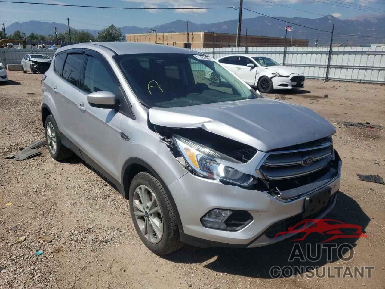 FORD ESCAPE 2017 - 1FMCU9G9XHUA24655