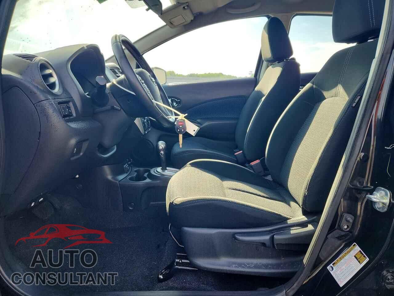 NISSAN VERSA 2019 - 3N1CE2CP3KL357877