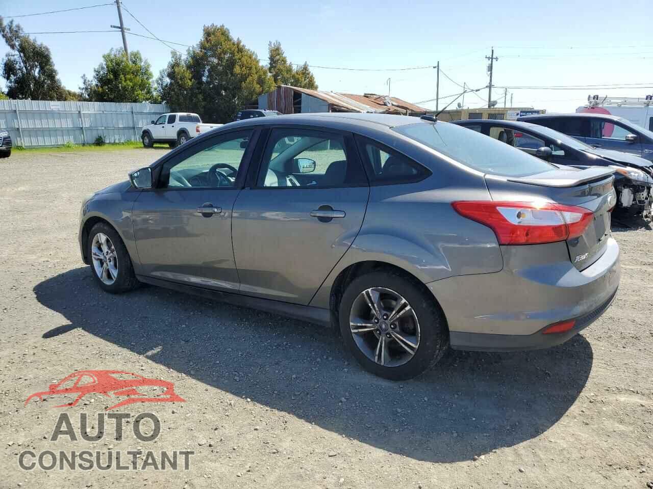 FORD FOCUS 2012 - 1FAHP3F26CL371455