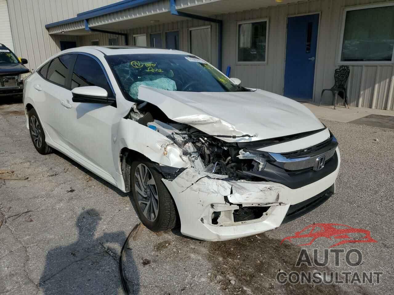 HONDA CIVIC 2018 - 19XFC2F77JE024936