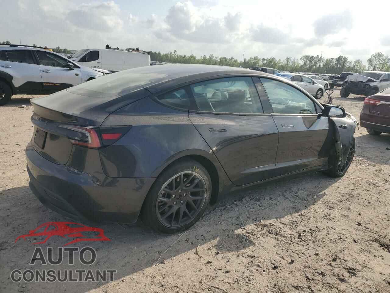 TESLA MODEL 3 2024 - 5YJ3E1EA5RF741345