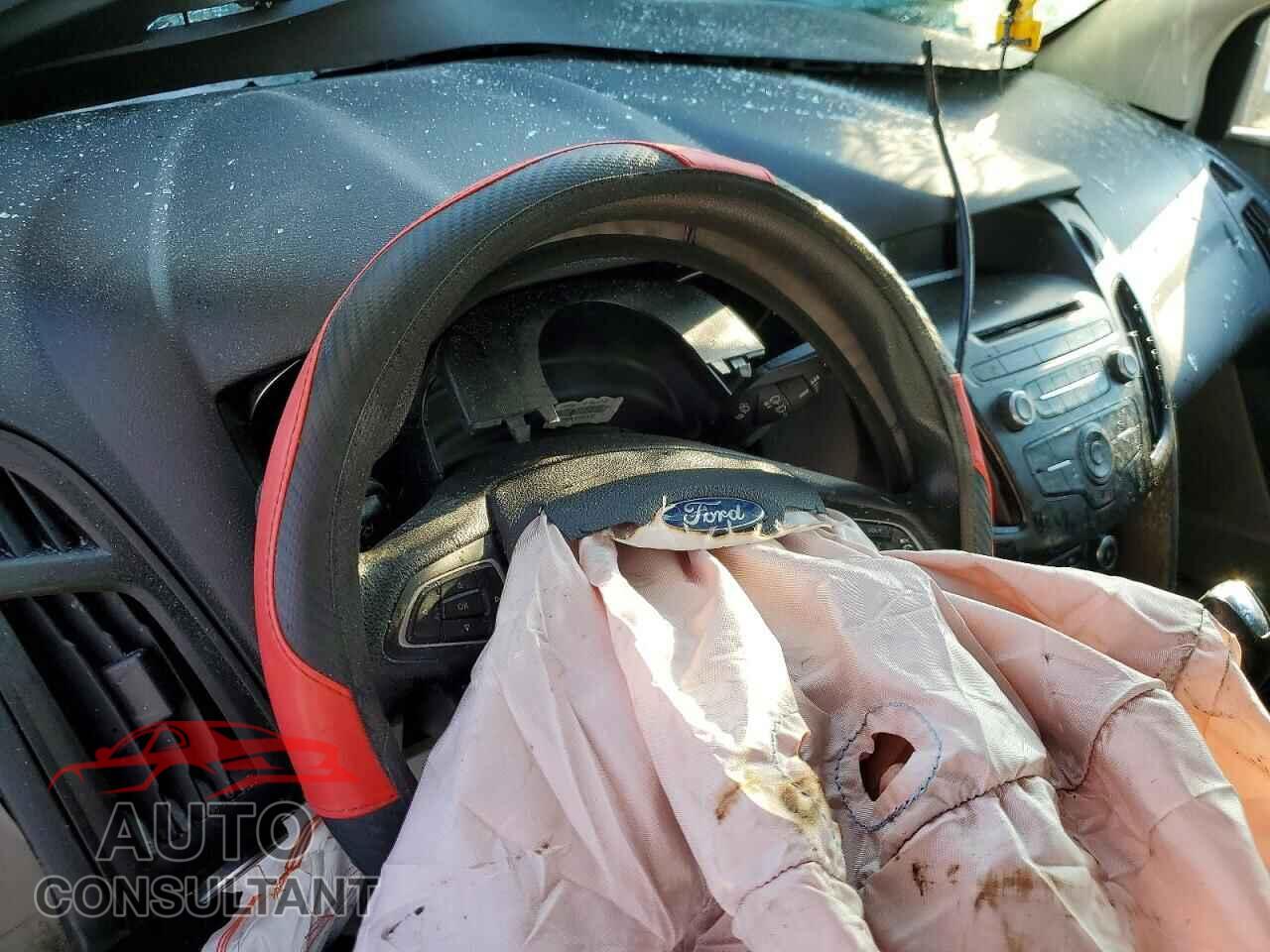 FORD FOCUS 2016 - 1FADP3F2XGL287787