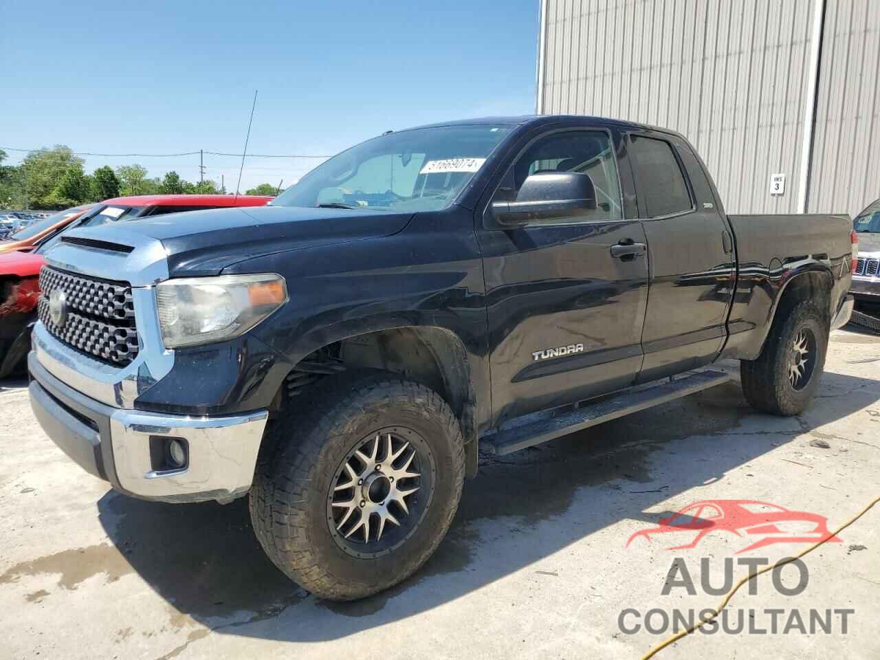 TOYOTA TUNDRA 2018 - 5TFUM5F10JX074630