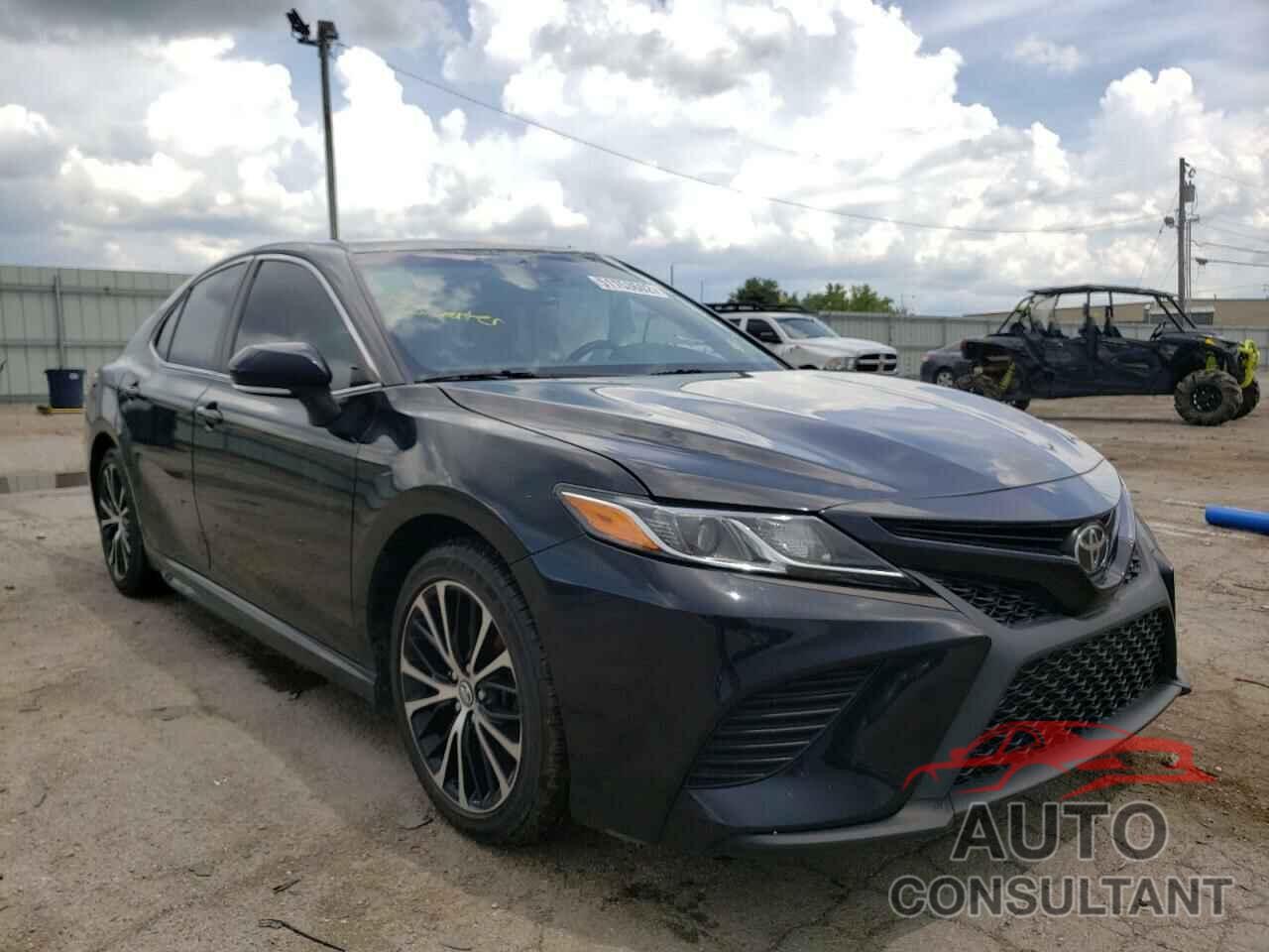 TOYOTA CAMRY 2018 - 4T1B11HK8JU544415