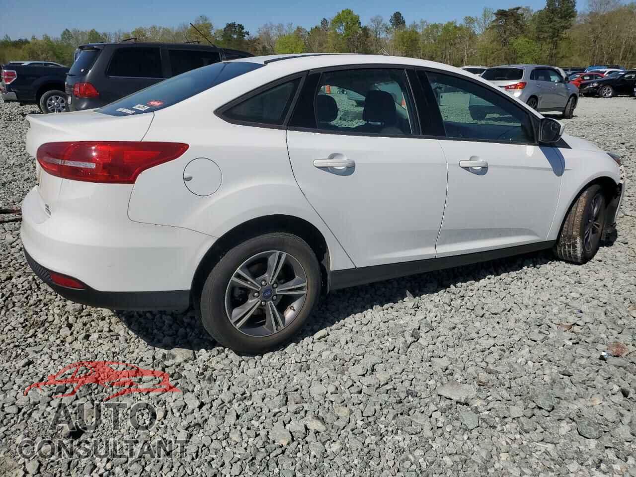 FORD FOCUS 2018 - 1FADP3FE4JL220247