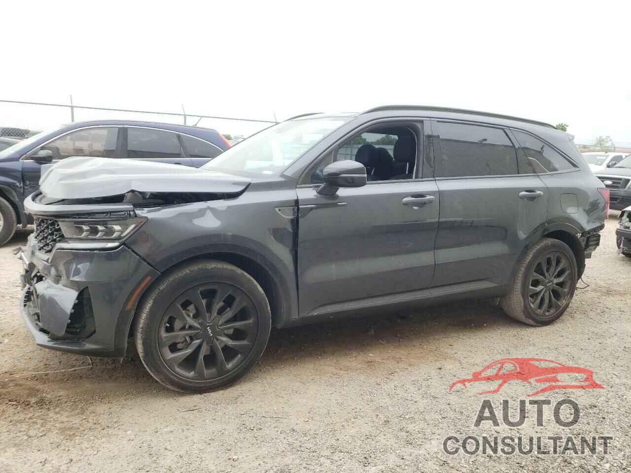 KIA SORENTO 2023 - 5XYRK4LF7PG219180