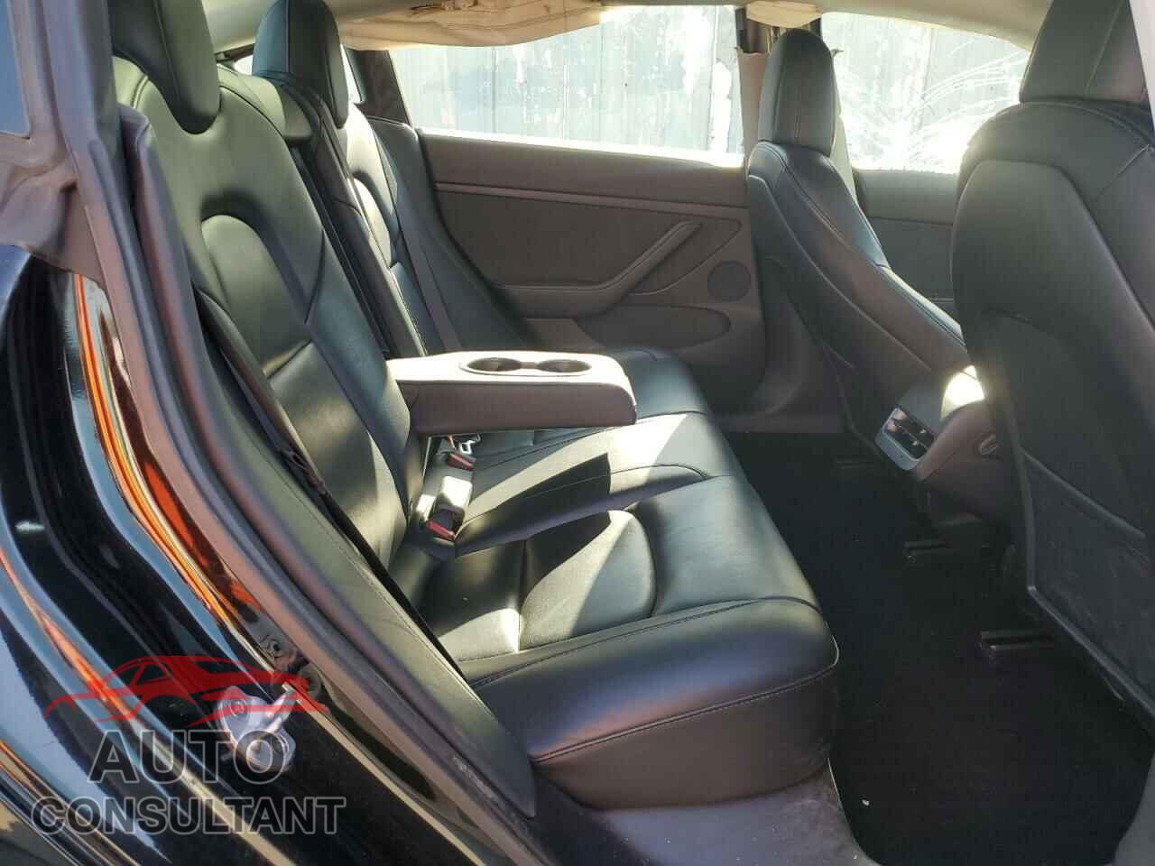 TESLA MODEL 3 2022 - 5YJ3E1EA8NF288476