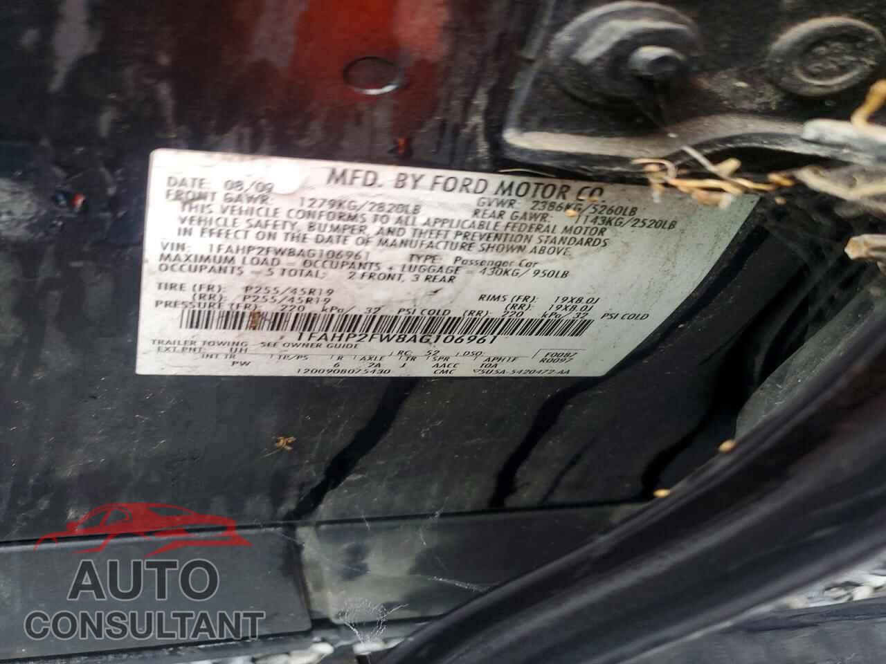 FORD TAURUS 2010 - 1FAHP2FW8AG106961