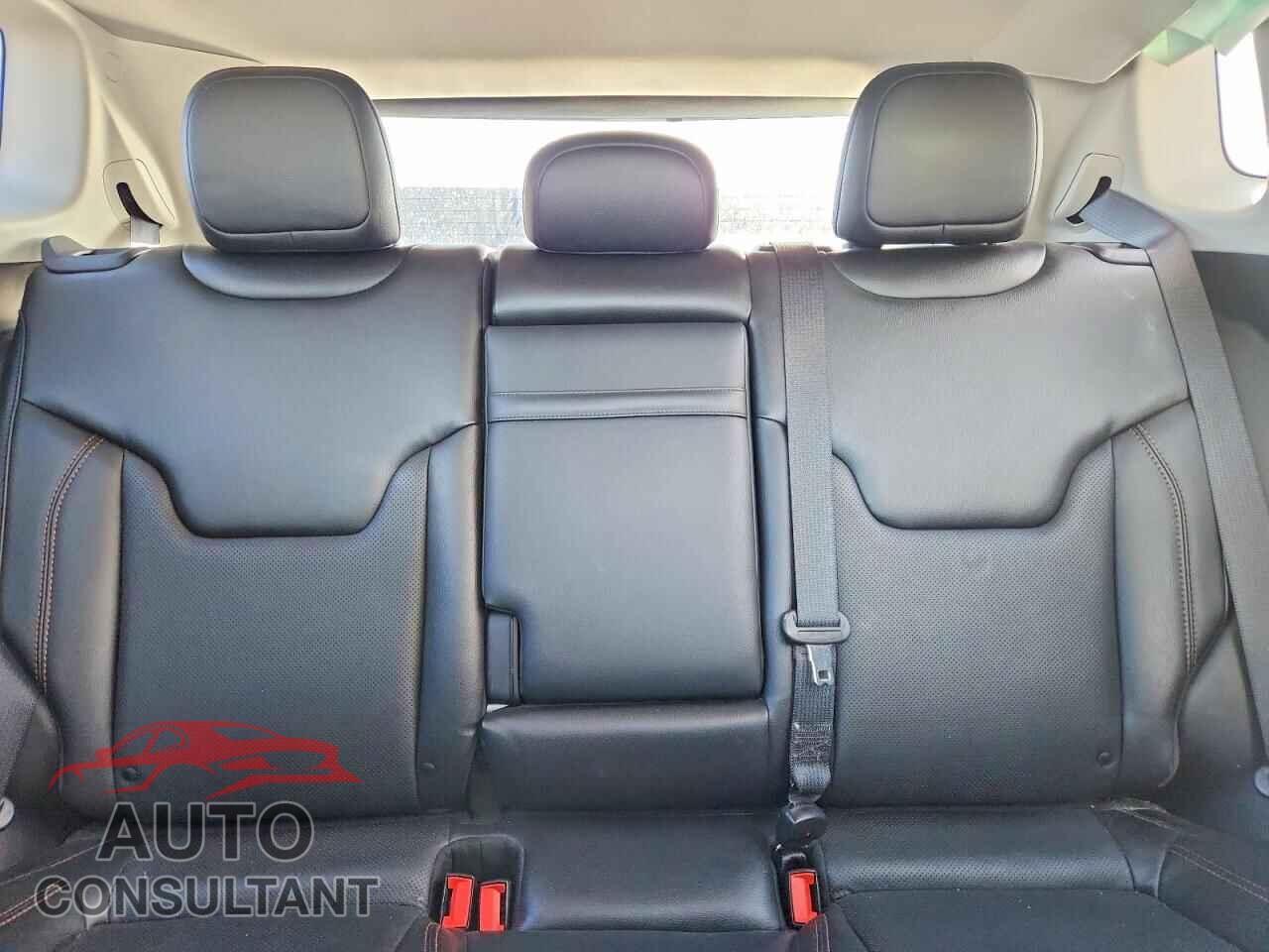 JEEP COMPASS 2019 - 3C4NJDCB9KT647316