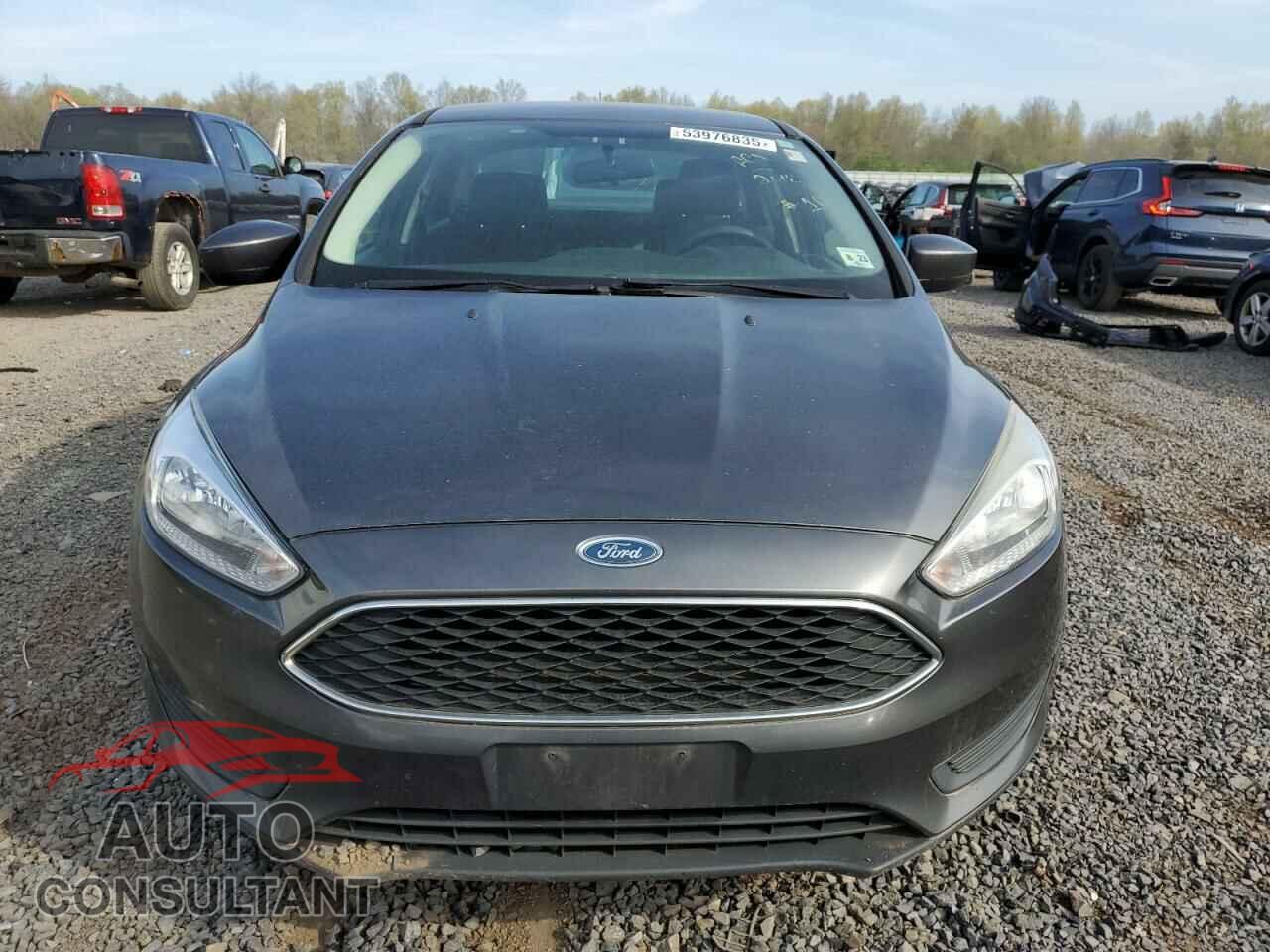 FORD FOCUS 2018 - 1FADP3F28JL208317