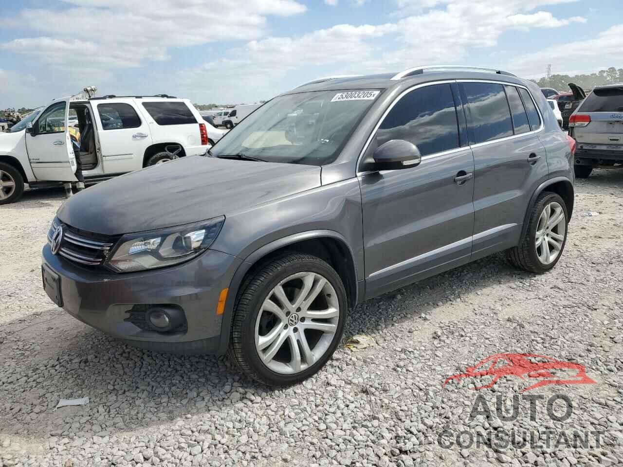 VOLKSWAGEN TIGUAN 2012 - WVGBV7AX6CW003805