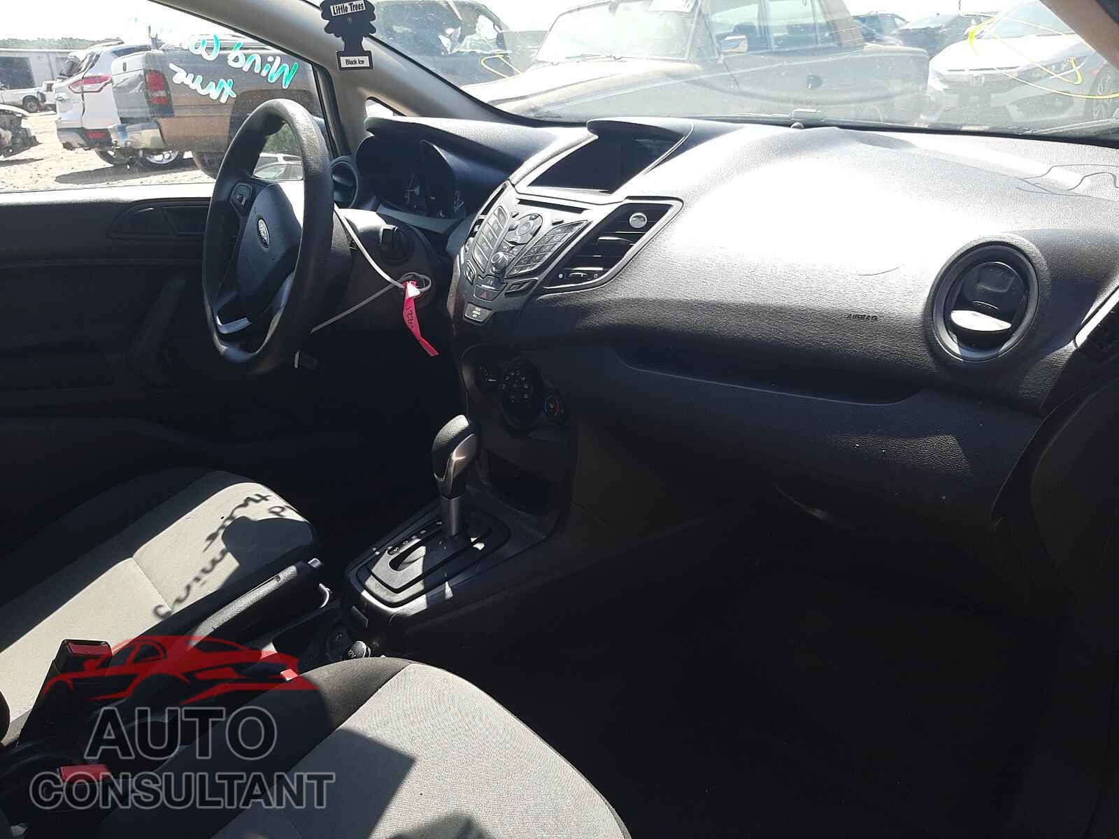 FORD FIESTA 2017 - 3FADP4AJ9HM102018