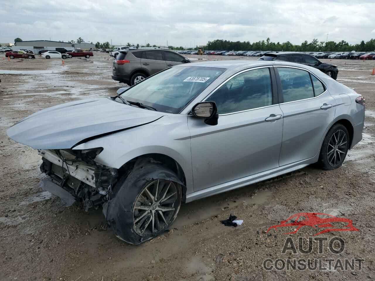 TOYOTA CAMRY 2022 - 4T1G11AK0NU040009
