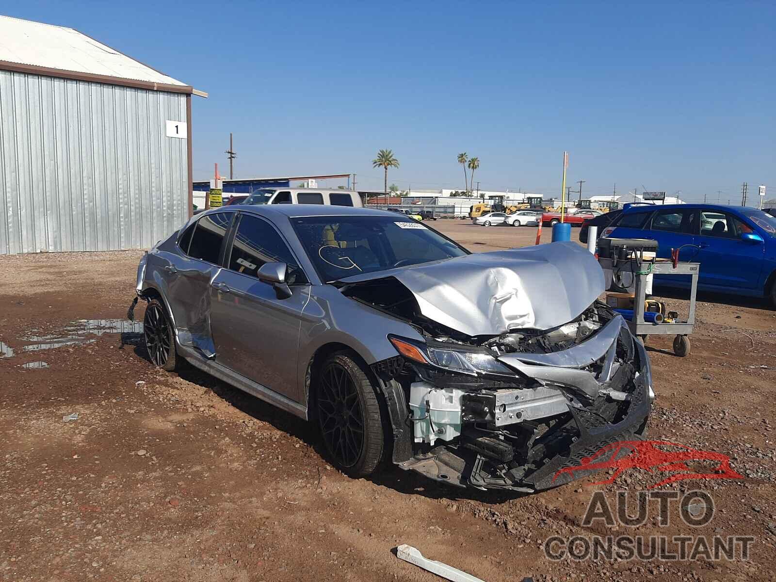 TOYOTA CAMRY 2018 - JTNB11HK3J3045429