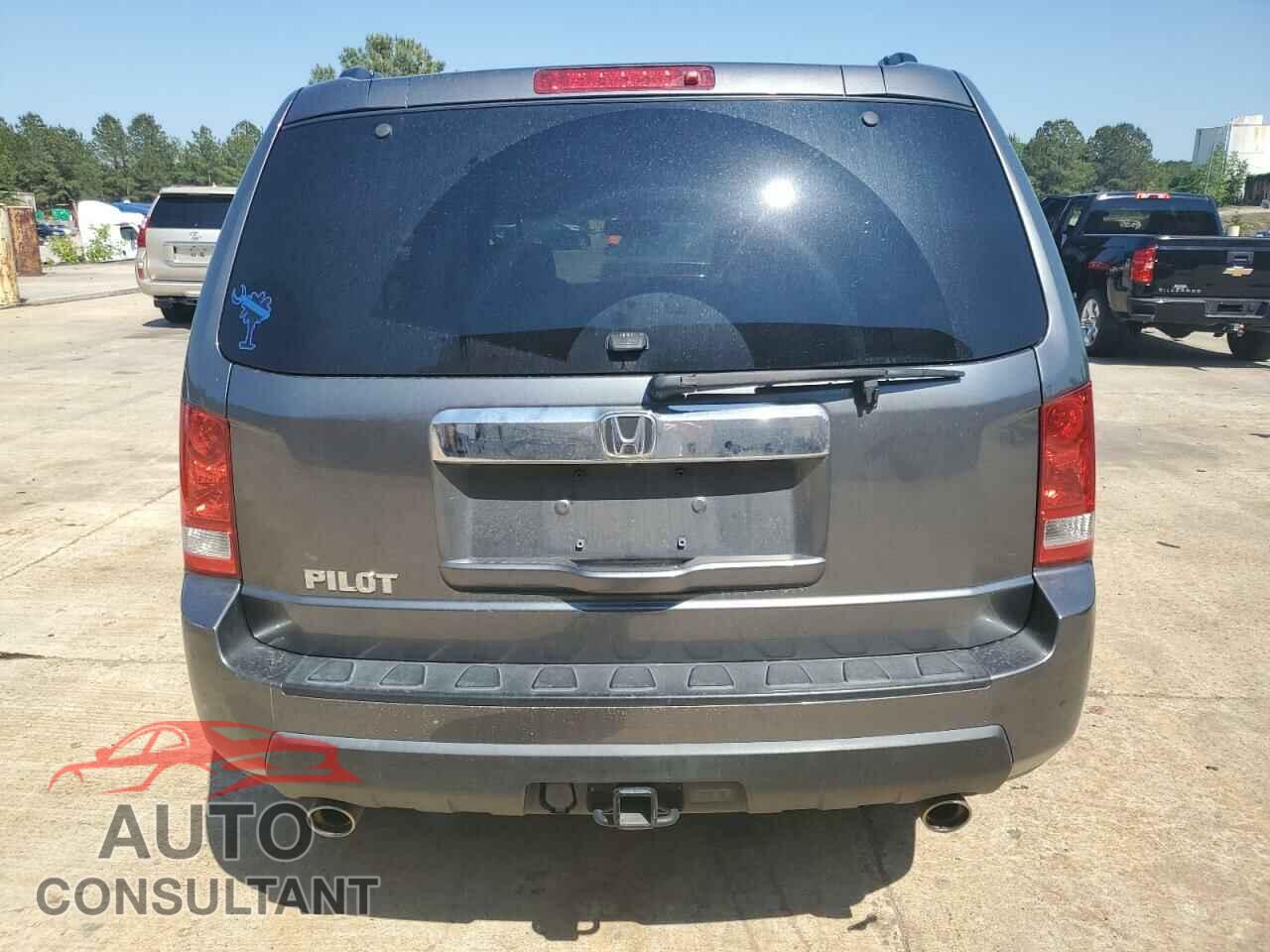 HONDA PILOT 2011 - 5FNYF3H65BB050800
