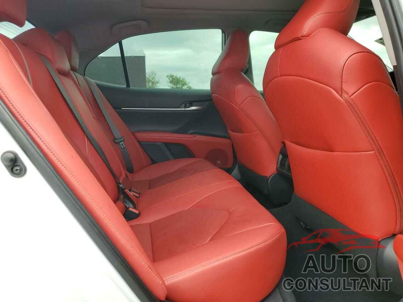 TOYOTA CAMRY 2019 - 4T1B61HK0KU230325