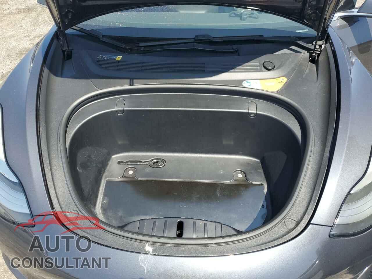 TESLA MODEL 3 2018 - 5YJ3E1EA1JF026809