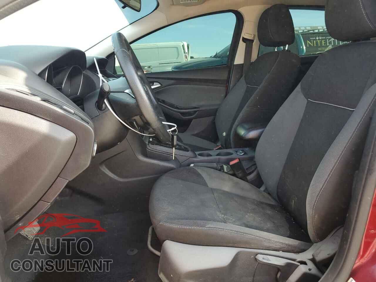 FORD FOCUS 2014 - 1FADP3K25EL324957