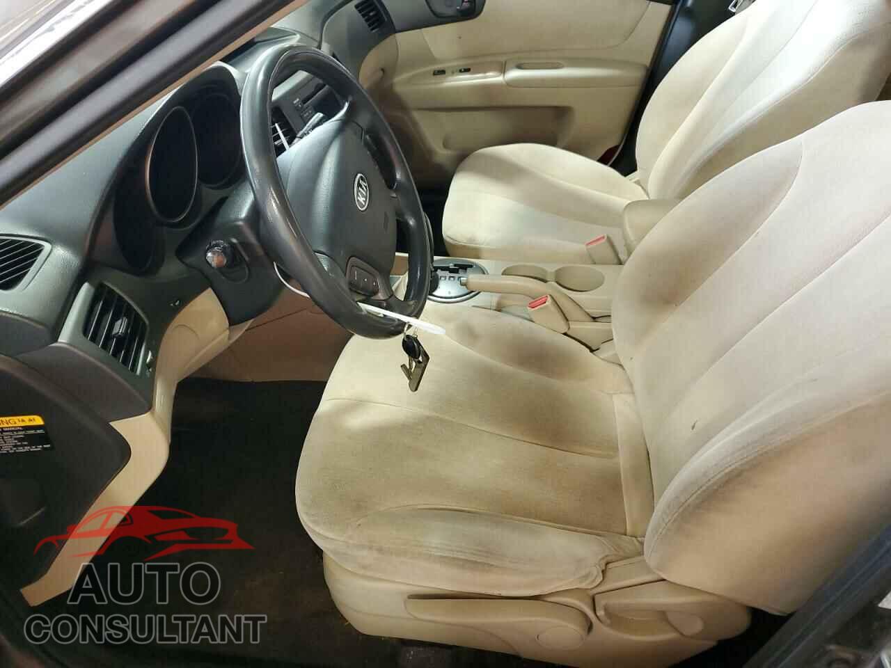 KIA OPTIMA 2010 - KNAGG4A89A5375084