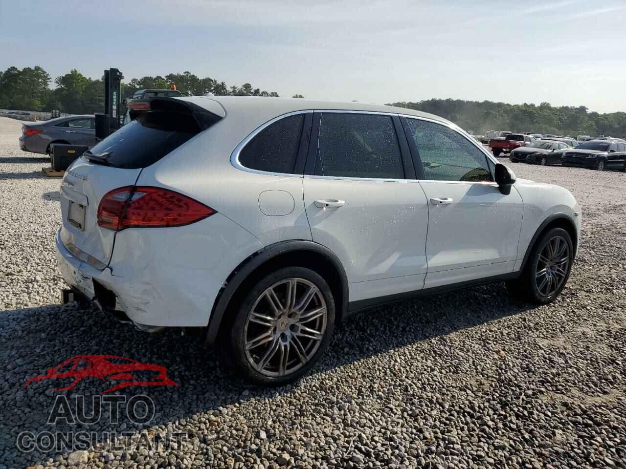 PORSCHE CAYENNE 2012 - WP1AA2A2XCLA10081