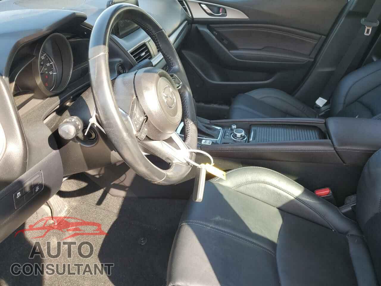 MAZDA 3 2017 - 3MZBN1V70HM105035
