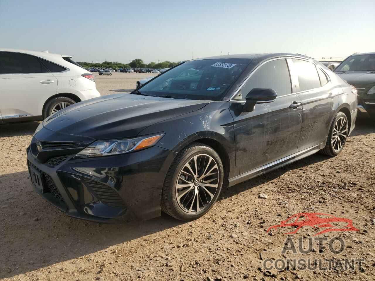 TOYOTA CAMRY 2018 - 4T1B11HK1JU533692