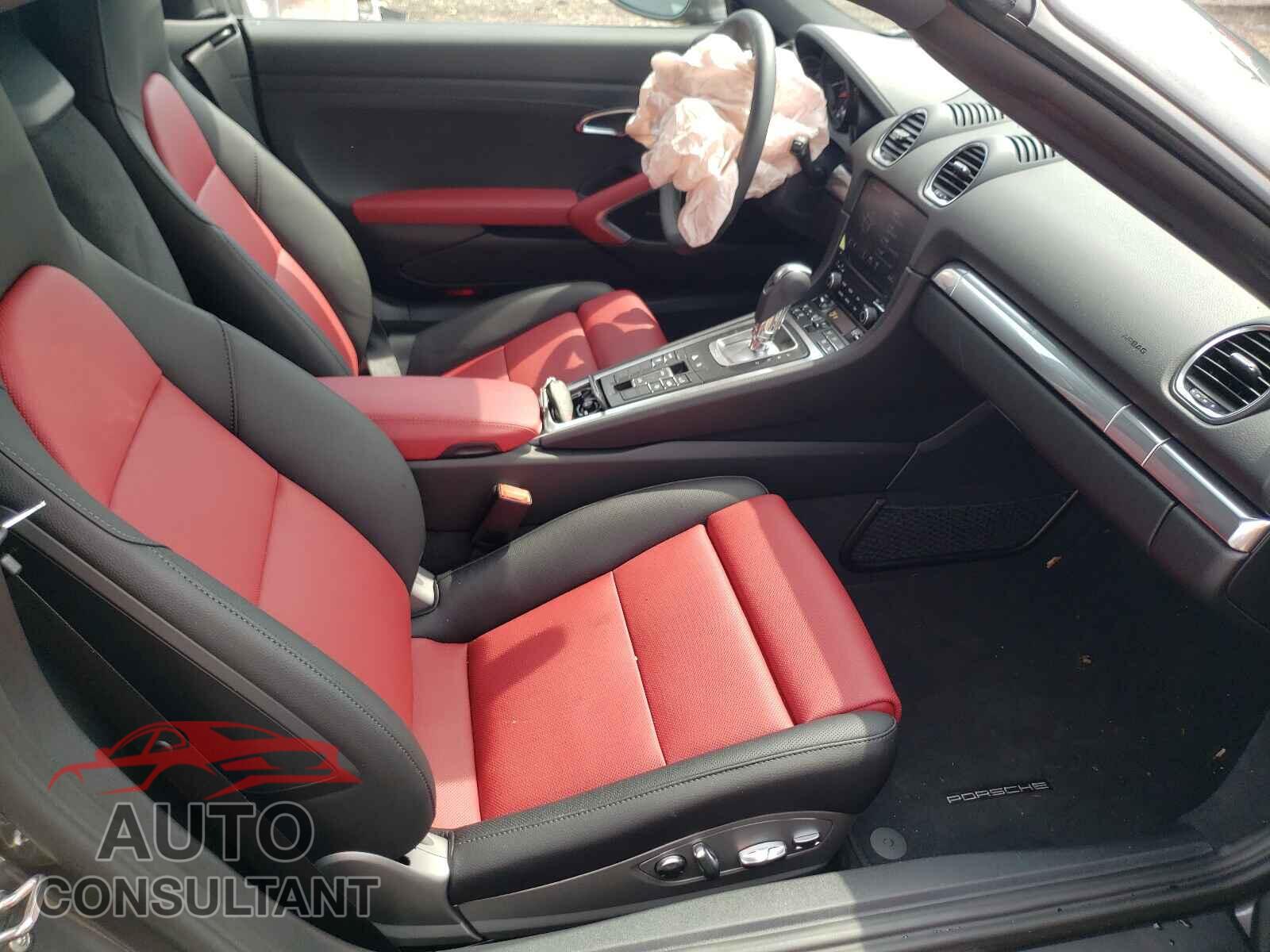 PORSCHE BOXSTER 2021 - WP0CA2A87MS210762