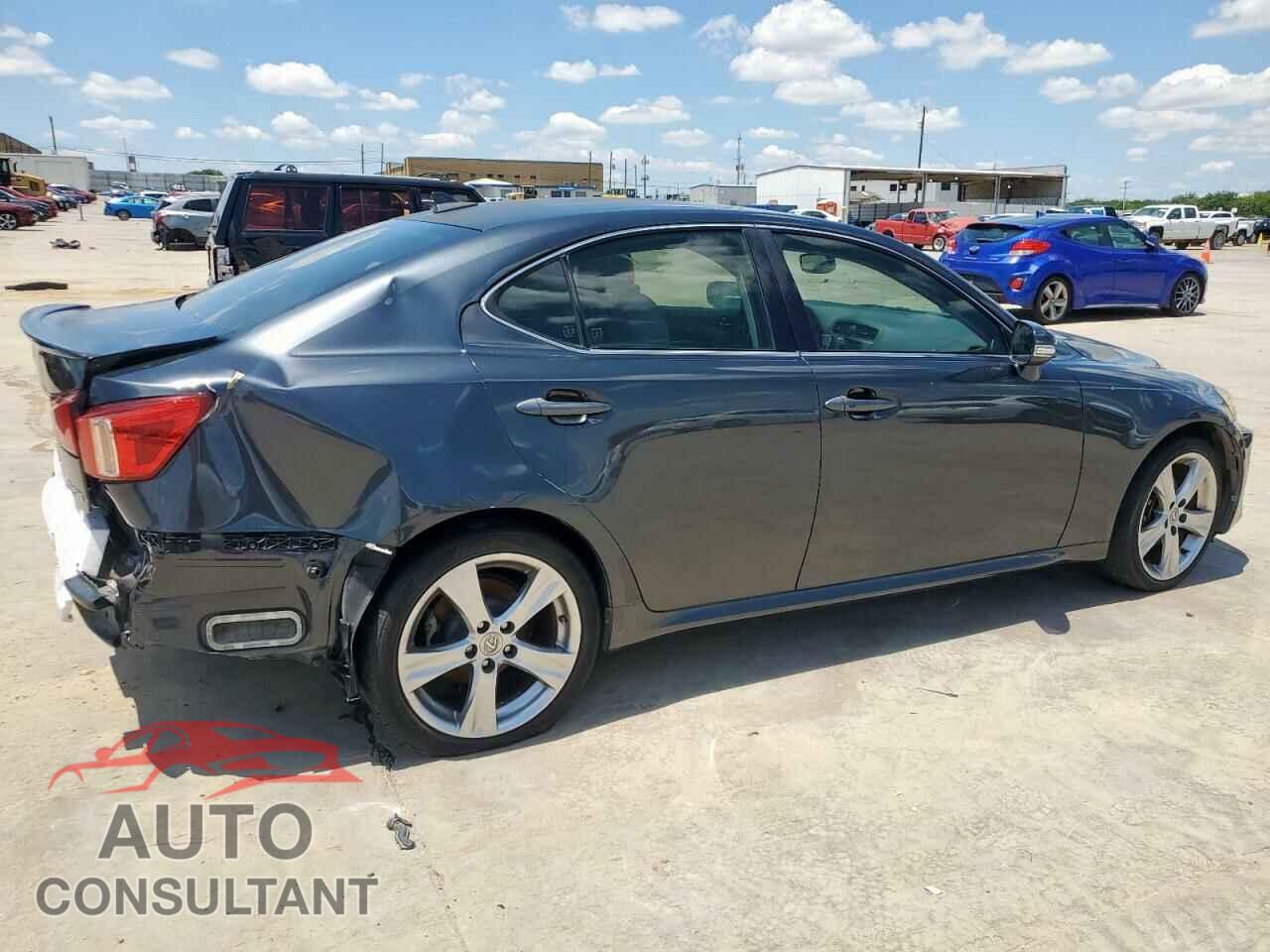 LEXUS IS 2011 - JTHBF5C21B5137549