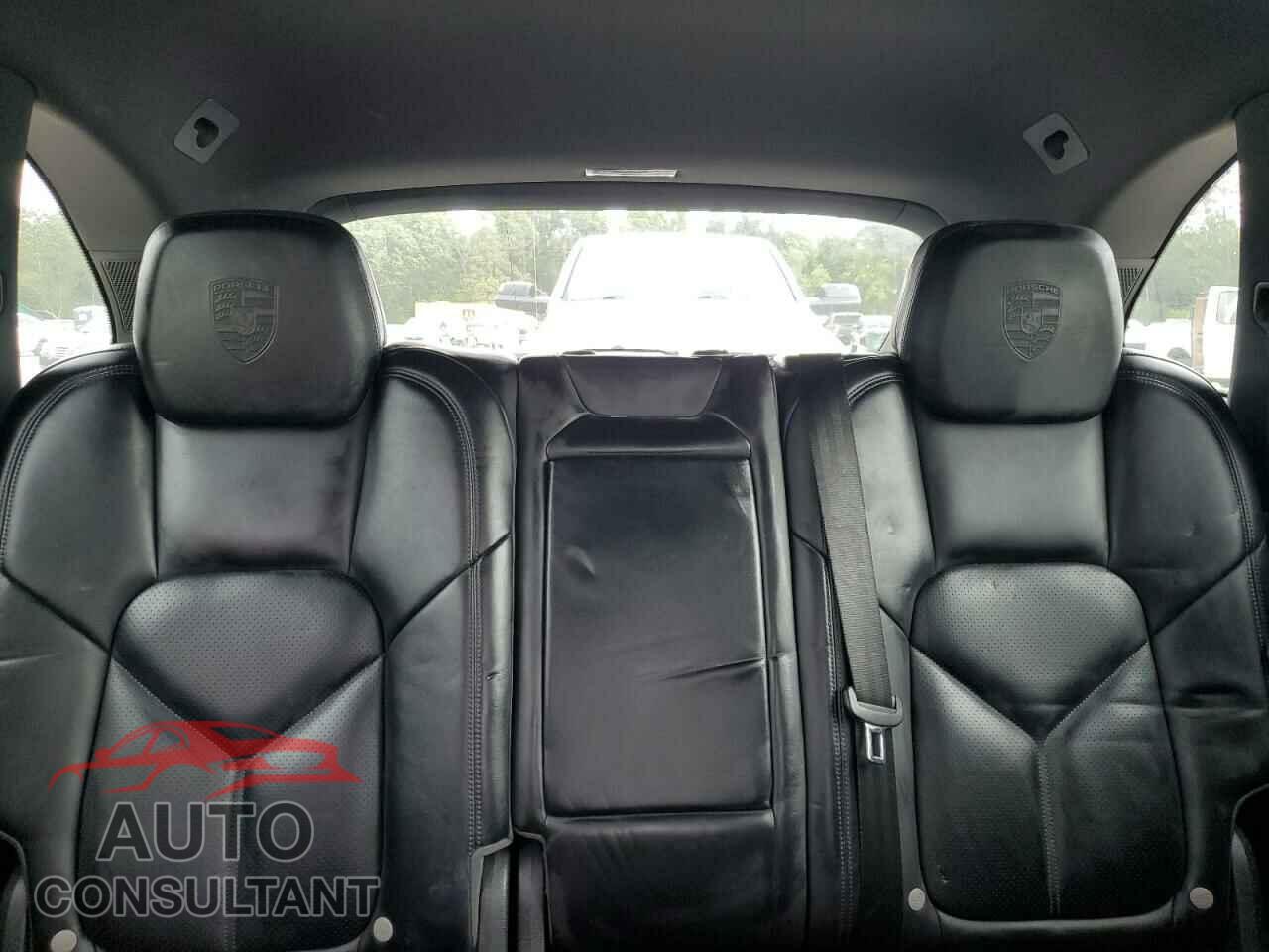 PORSCHE CAYENNE 2017 - WP1AA2A23HKA81295