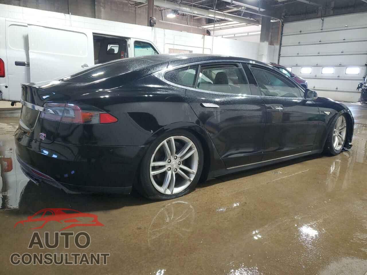 TESLA MODEL S 2013 - 5YJSA1CG1DFP03666