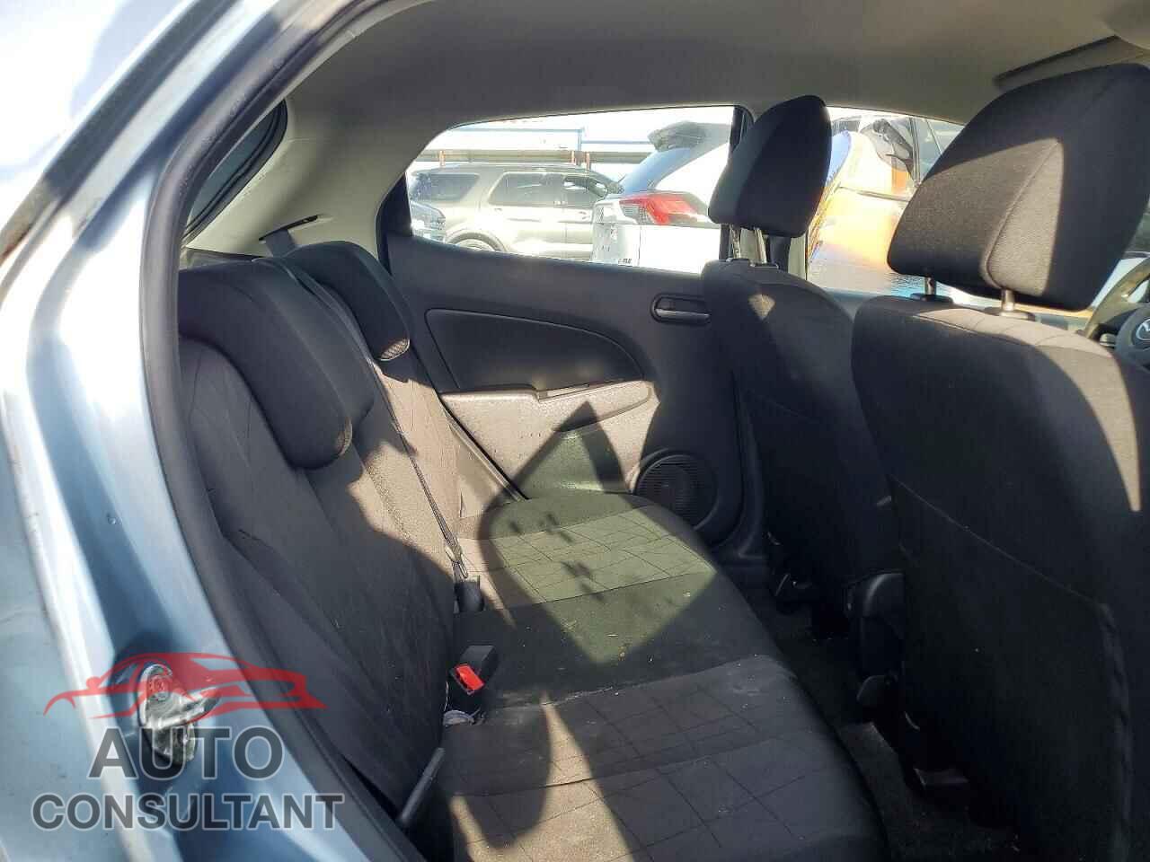 MAZDA 2 2013 - JM1DE1KY2D0163847